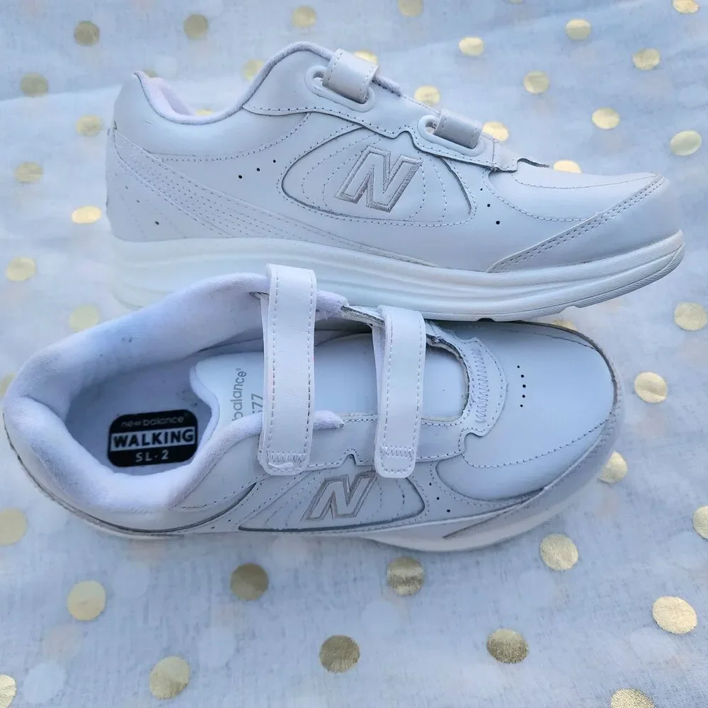 Women’s New Balance Cushioned White Walking Athletic Shoes Size 8.5